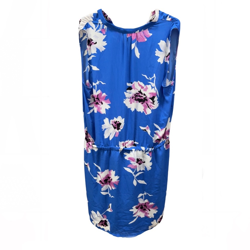 Sleeveless drawstring Hawaiian floral print dress.